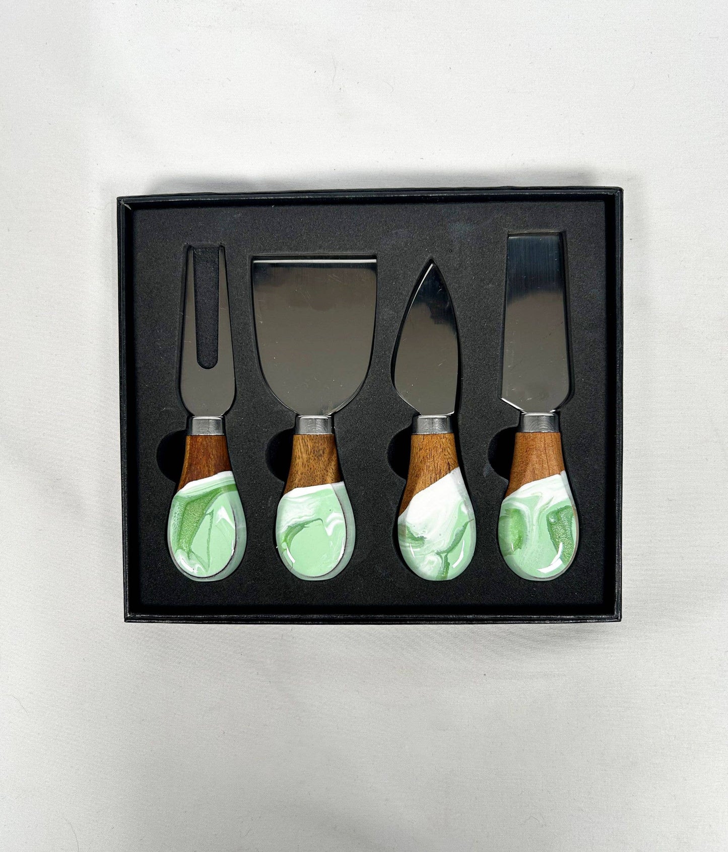 Lynn & Liana Designs - Lavender / Resin Cheese Knife Set
