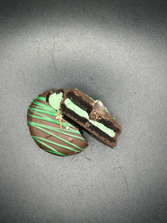 Norm & Lenore - Dark Chocolate Dipped Mint Oreos